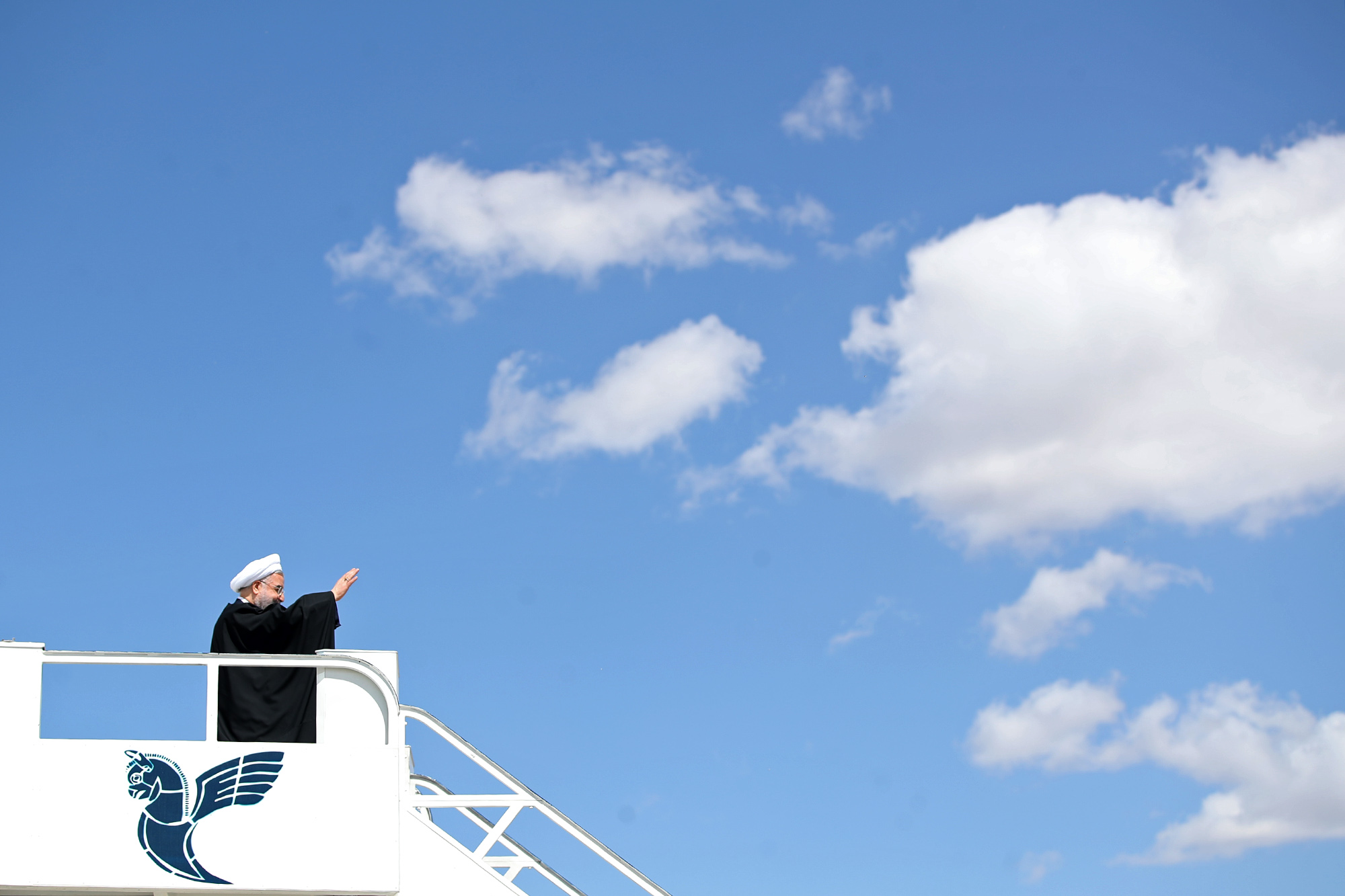 پرواز هواپیمای رییس جمهور به اسلام آباد پاکستان