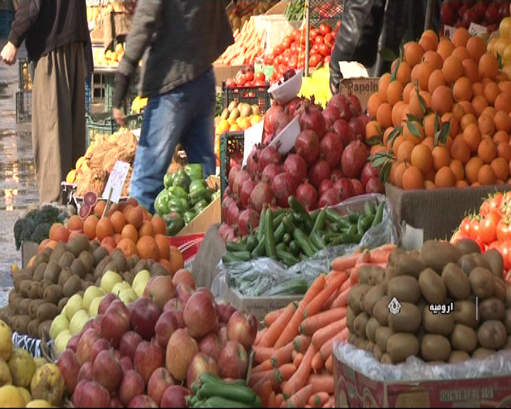 سیب آذربایجان غربی برکت سفره های شب عید