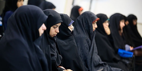 تجلیل از برگزیدگان کنگره ملی زنان موفق ایران