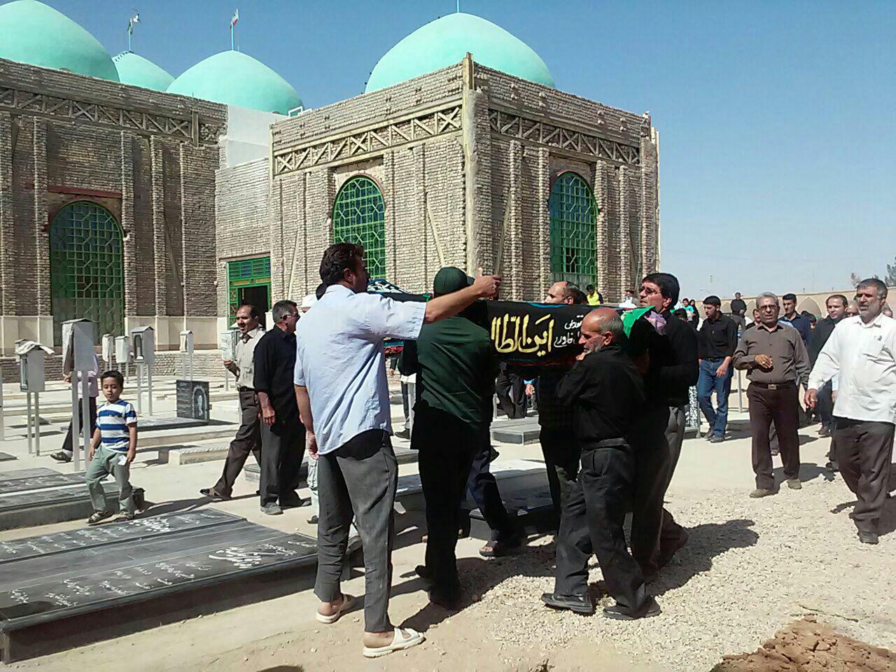 تشییع پیکر پدر شهید رضایی در بشرویه