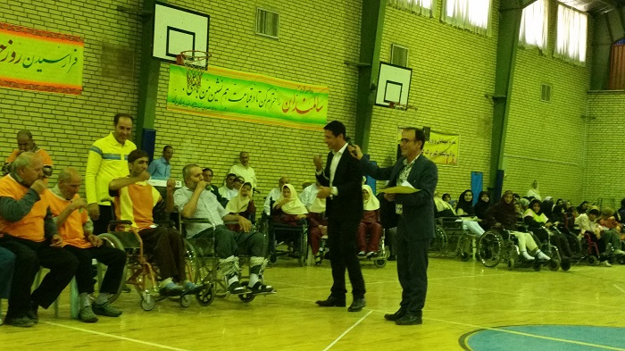 حضور رئیس اداره ورزش و جوانان در آسایشگاه سالمندان کهریزک به مناسبت روز جهانی سالمندان