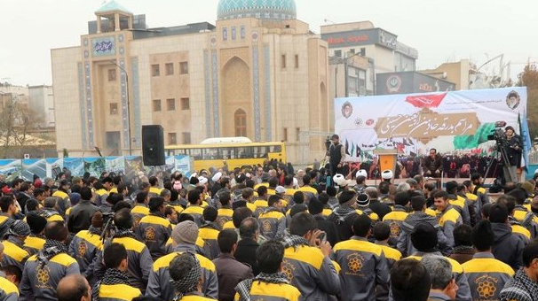 بدرقه کاروان خدام اربعین حسینی از مشهد+فیلم