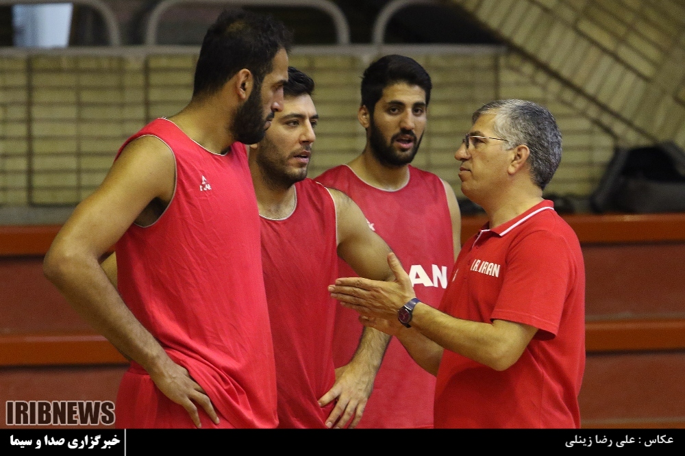 شاهین طبع: مثل یک خانواده در پتروشیمی پیش می رویم