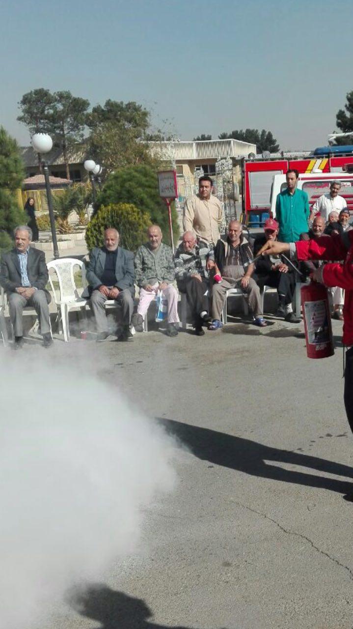 زلزله فرضی، آسایشگاه خیریه سالمندان کهریزک را لرزاند زلزله فرضی، آسایشگاه خیریه سالمندان کهریزک را لرزاند