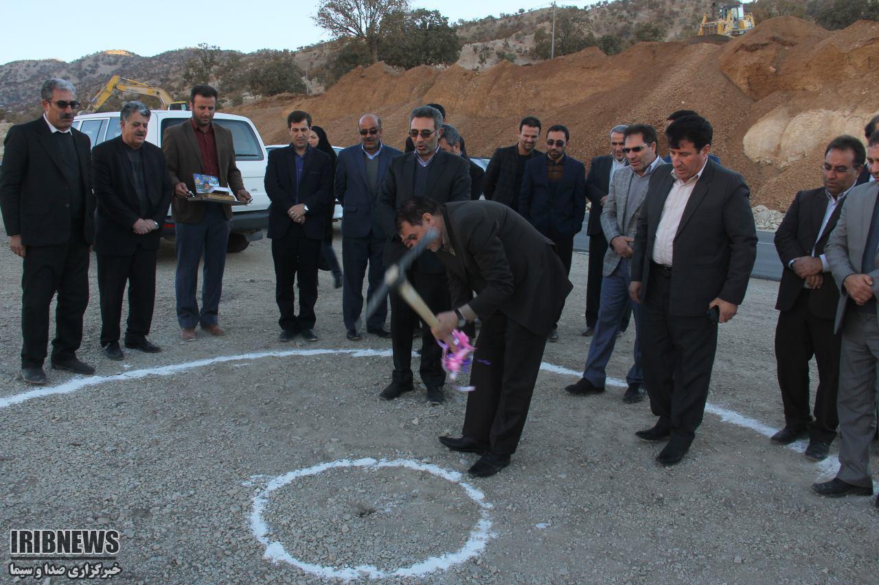 آغاز کلنگ زنی دو طرح راهسازی در استان