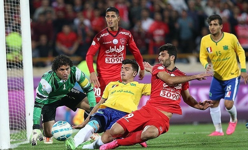 مصاف طلایی پوشان و سرخپوشان در آبادان مصاف طلایی پوشان و سرخپوشان در آبادان