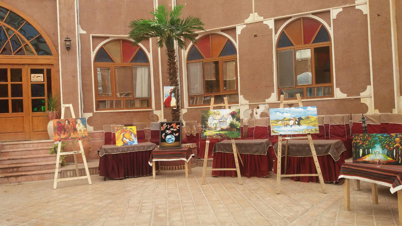 گشایش نمایشگاه مهر دستان هنرمند در فردوس