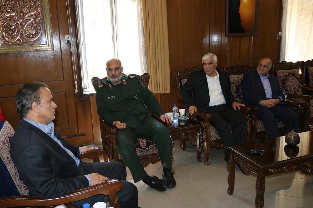 کمک معین های اقتصادی در حوزه توسعه فرهنگی جنوب کرمان کمک معین های اقتصادی در حوزه توسعه فرهنگی جنوب کرمان