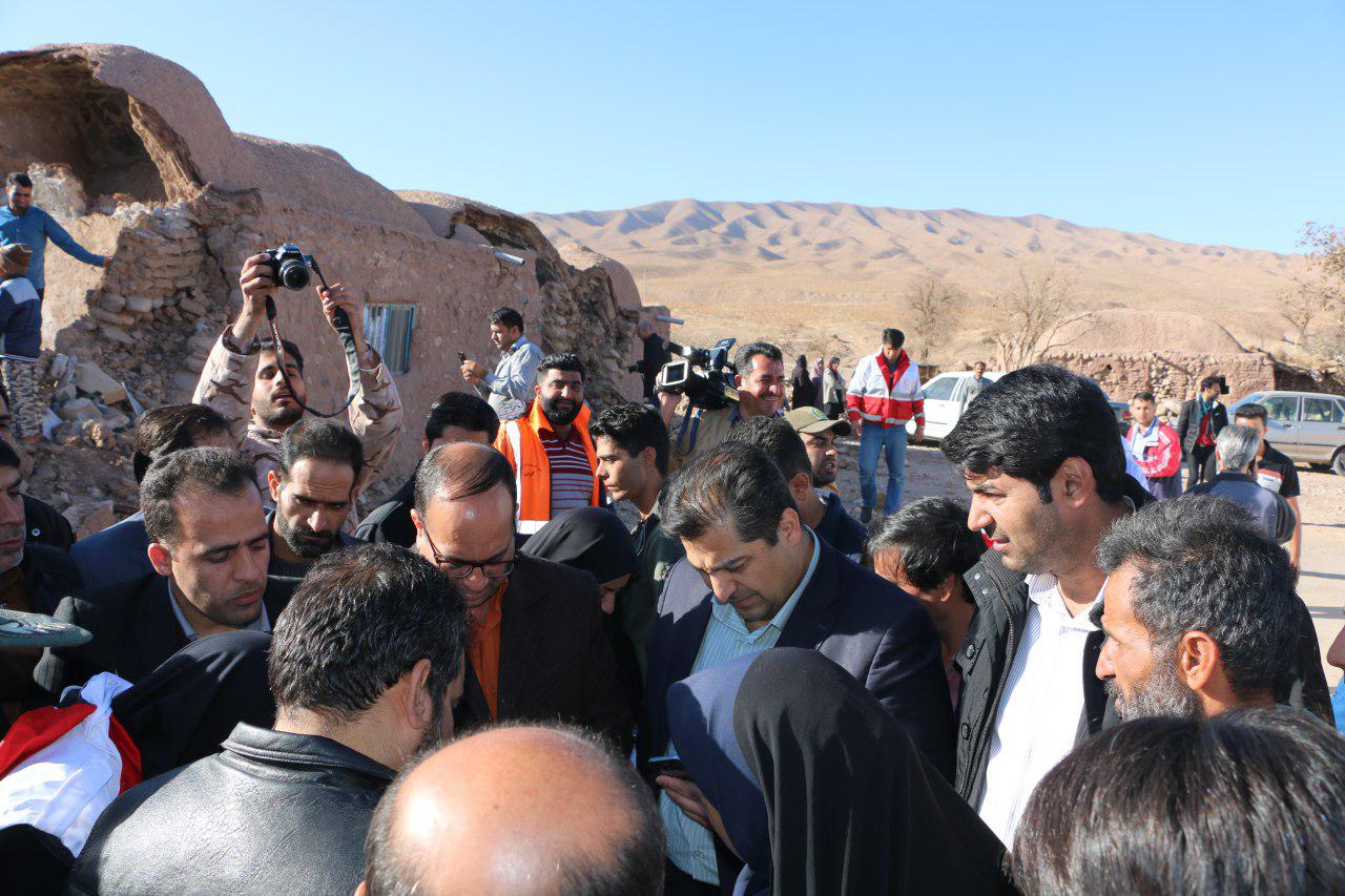 ارسال تجهیزات لازم برای زلزله زدگان