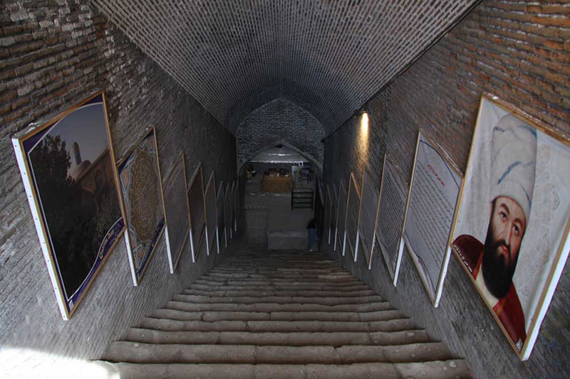 همراه با یک تورگردشگری درپایتخت حکومت صفویان، قزوین