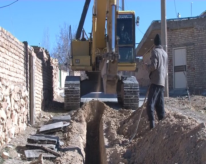 آغاز طرح اصلاح شبکه آبرسانی 6 روستا در بویین میاندشت