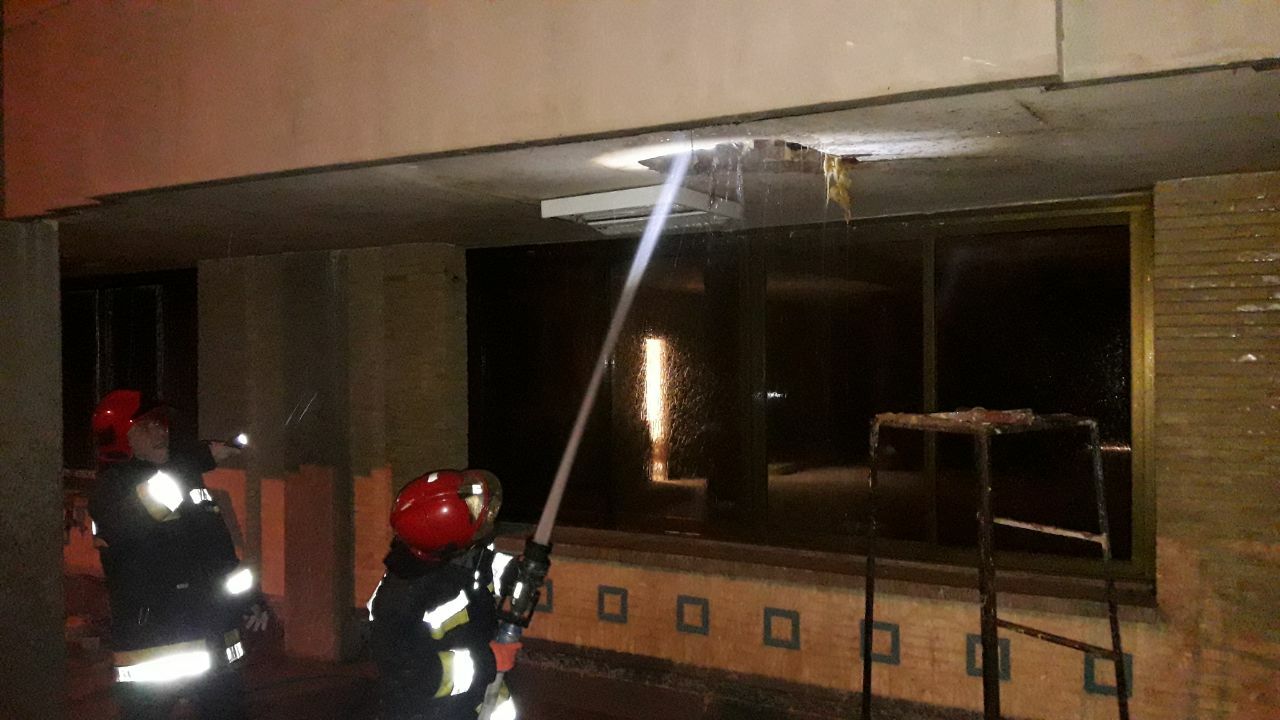 مهار حریق در ساختمان مرکزی دانشگاه اصفهان