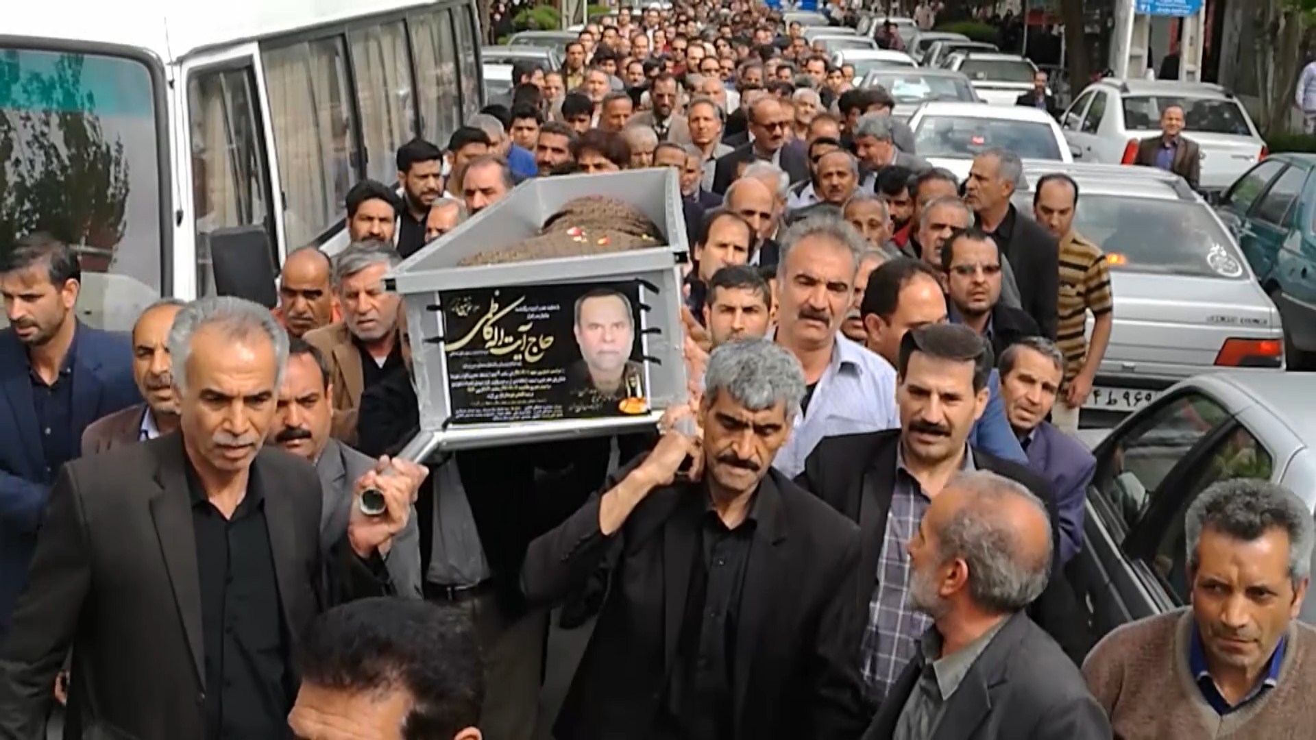 تشییع جانباز دوران دفاع مقدس تشییع جانباز دوران دفاع مقدس