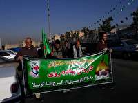 حرکت دلدادگان حسینی با پای پیاده به کربلا