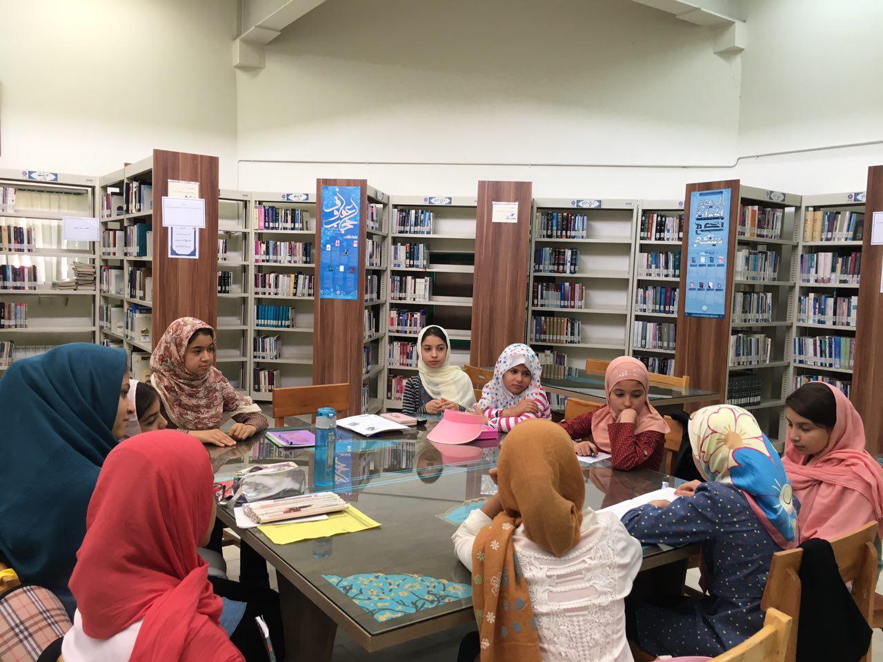 فعالیت هزار و ٥٠٠ باشگاه کتاب خوانی در استان بوشهر