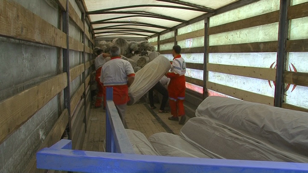 ارسال سومین محموله کمکهای امدادی استان برای سیل زدگان