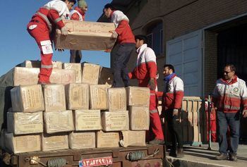 ارسال 15 تن مواد غذایی برای سیل زدگان گلستان