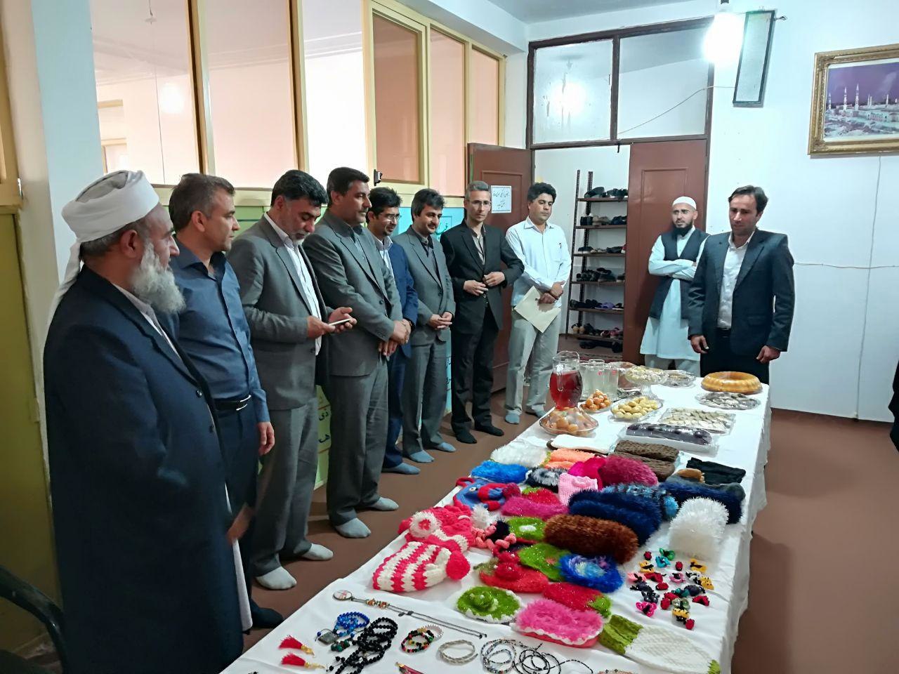 نمایشگاه دستاوردهای فنی و حرفه ای هنر آموزان تایبادی نمایشگاه دستاوردهای فنی و حرفه ای هنر آموزان تایبادی