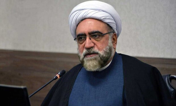 همه ما خادم امام هشتم (ع) هستیم