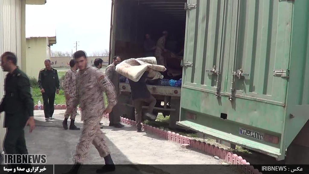  ارسال کمک های مردمی به مناطق سیل زده کشور