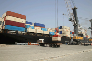 صادرات اولین محموله کالای افغانستان به هندوستان صادرات اولین محموله کالای افغانستان به هندوستان