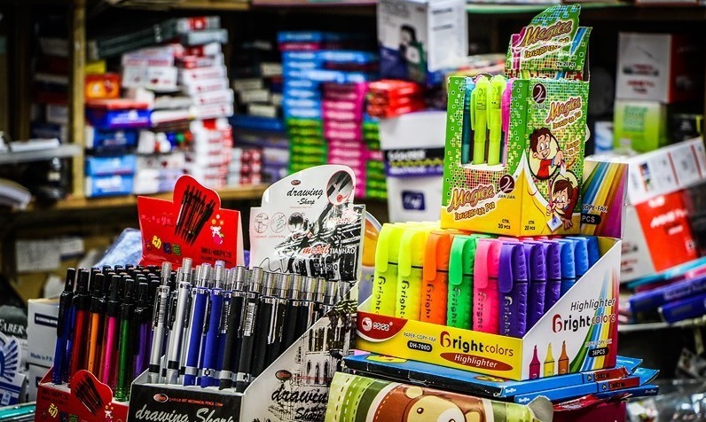 بازار در قبضه نوشت افزار وارداتی بازار در قبضه نوشت افزار وارداتی