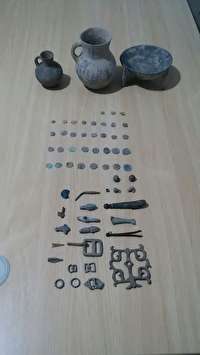 کشف اشیاء عتیقه تاریخی در گنبدکاووس