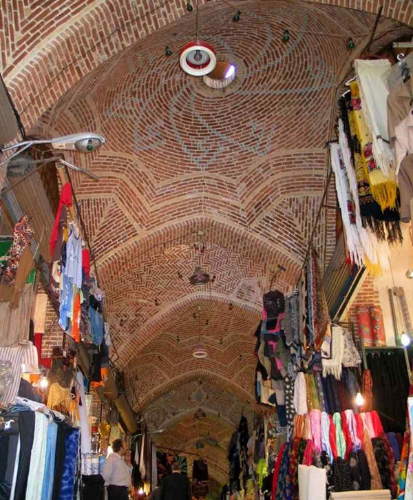 کمک به حفظ هویت اردبیل با مرمت بازار تاریخی