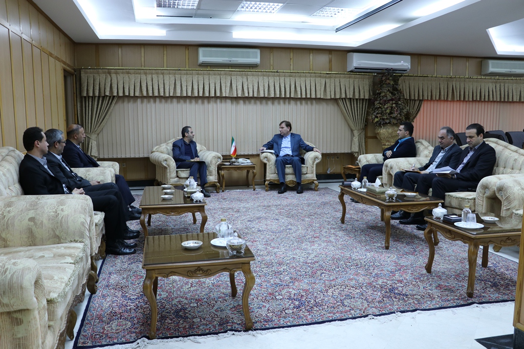 دیدار استاندار با معاون مشارکت‌های مردمی بنیاد برکت