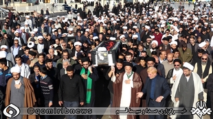 تشییع پیکر مرحوم قاضی زاده از علمای استان مرکزی در قم