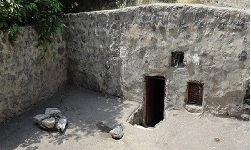 مرمت حمام سنگی هزار ساله در گیوی