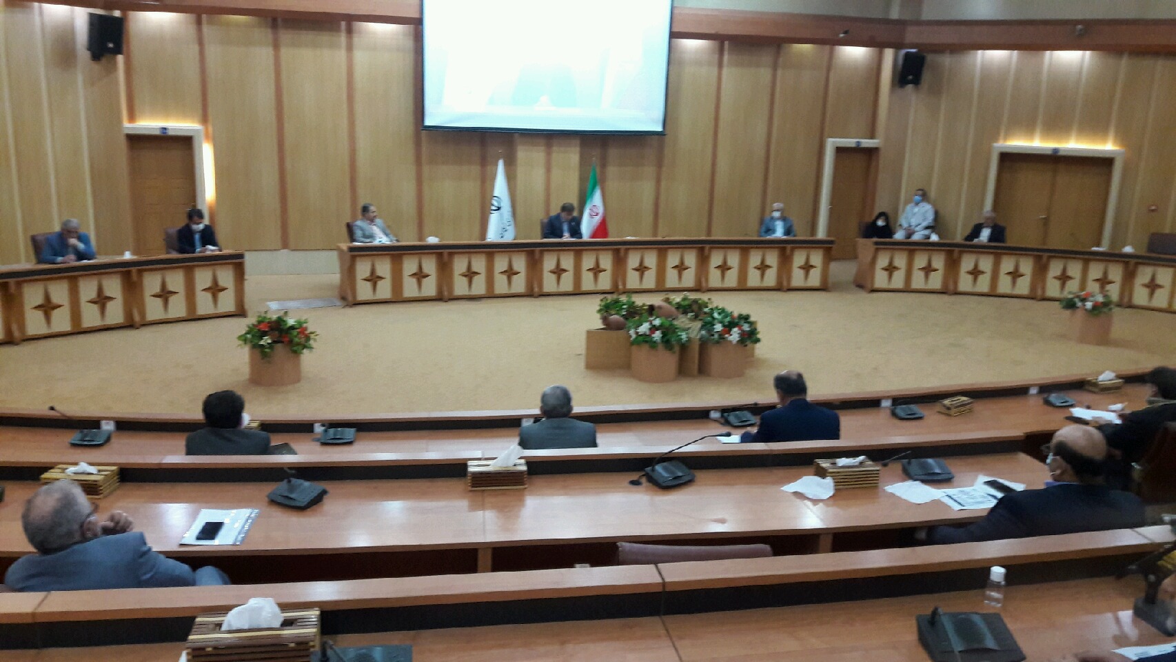 بررسی های راهکارهای واگذاری طرح های دولتی به بخش خصوصی بررسی های راهکارهای واگذاری طرح های دولتی به بخش خصوصی