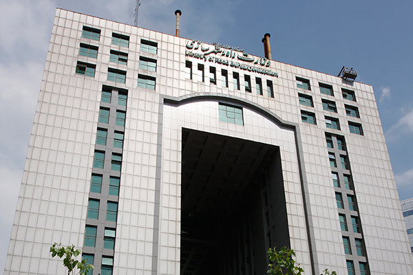 تمدید اعتبار پروانه اشتغال به کار مهندسان، کاردان‌های فنی و معماران تجربی