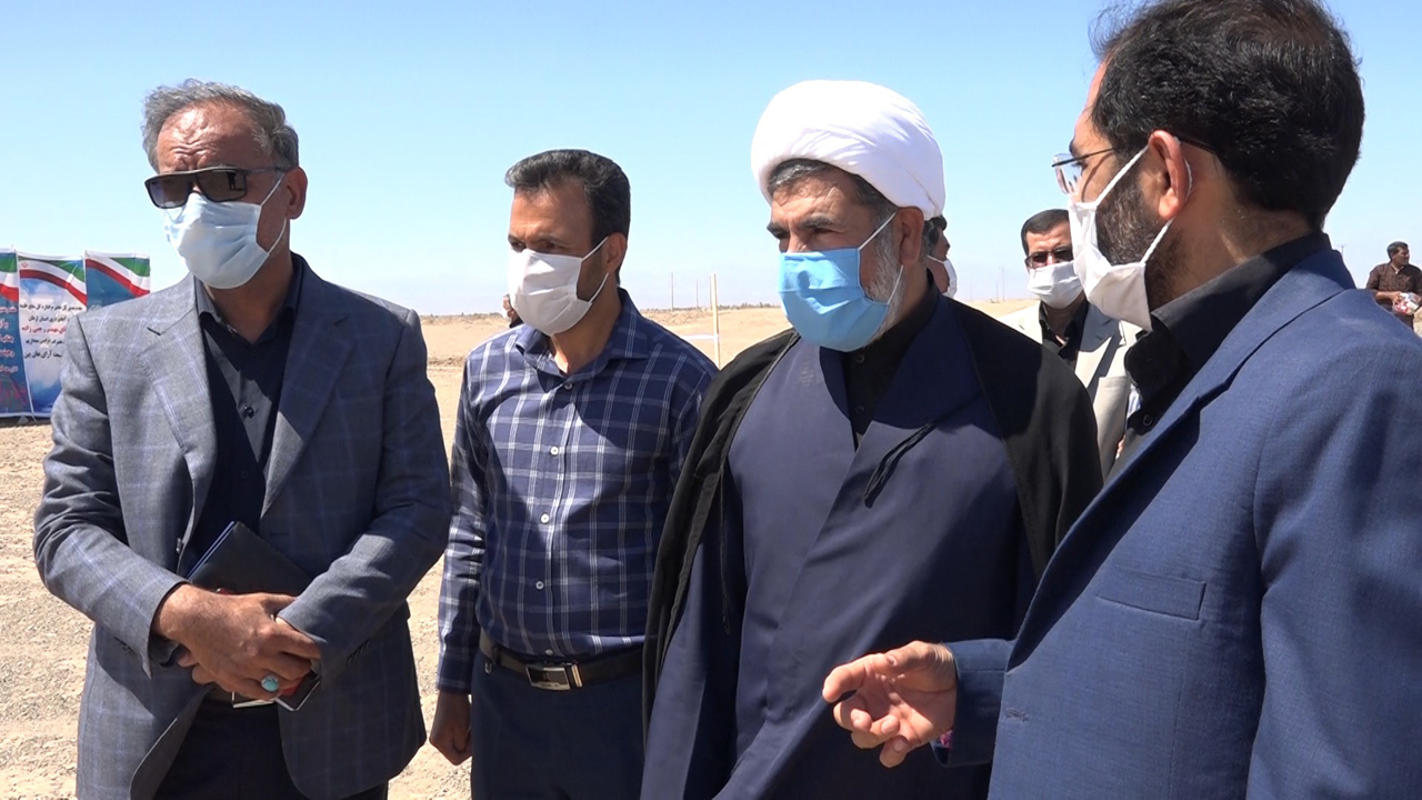 آغاز اجرای3 طرح بیابان زدایی در فهرج آغاز اجرای3 طرح بیابان زدایی در فهرج