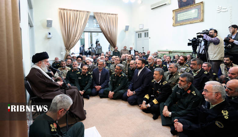 دیدار فرماندهان ارشد نیروهای مسلح با رهبر انقلاب