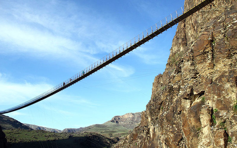 نمای زیرین پل