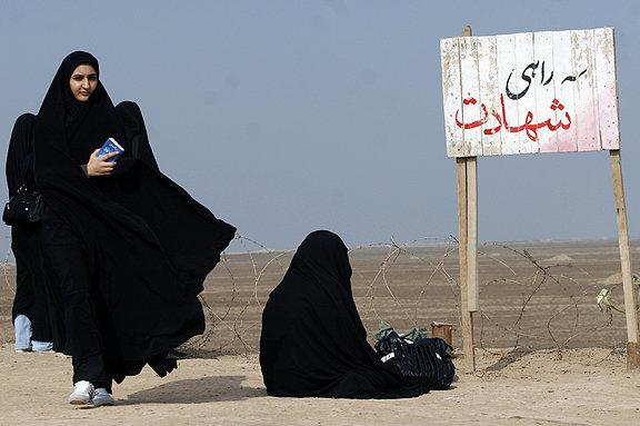 اعزام دانش آموزان دختر اشکذر به اردوی راهیان نور