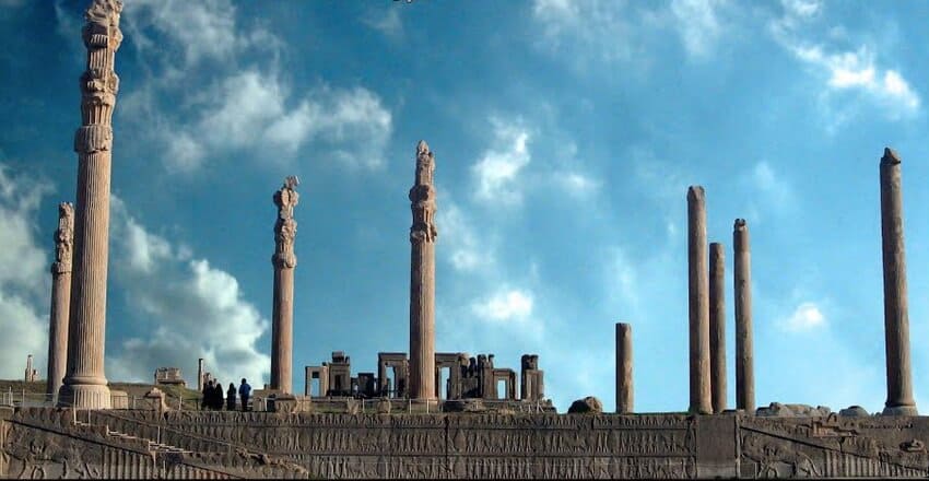 تخت جمشید شیراز؛ میراثی جهانی با شگفتیهای بیپایان تخت جمشید شیراز؛ میراثی جهانی با شگفتیهای بیپایان