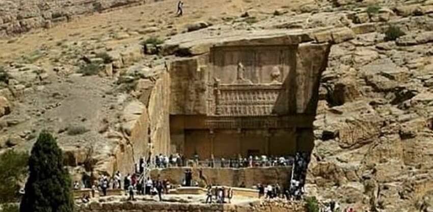 تخت جمشید شیراز؛ میراثی جهانی با شگفتیهای بیپایان تخت جمشید شیراز؛ میراثی جهانی با شگفتیهای بیپایان