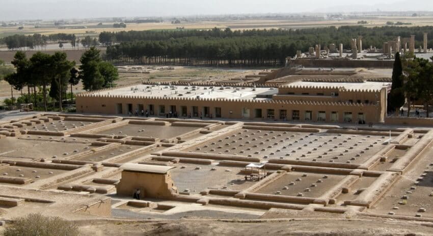 تخت جمشید شیراز؛ میراثی جهانی با شگفتیهای بیپایان تخت جمشید شیراز؛ میراثی جهانی با شگفتیهای بیپایان