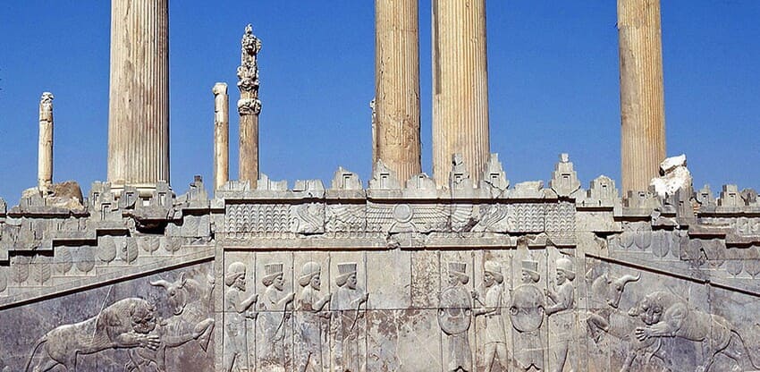 تخت جمشید شیراز؛ میراثی جهانی با شگفتیهای بیپایان تخت جمشید شیراز؛ میراثی جهانی با شگفتیهای بیپایان