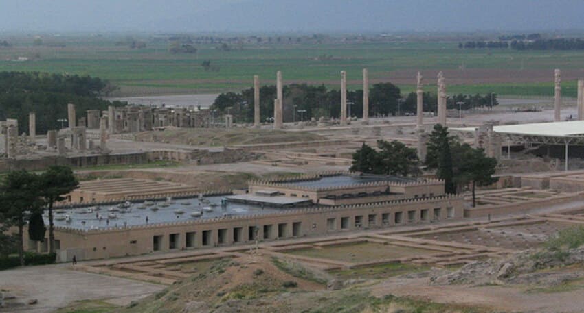 تخت جمشید شیراز؛ میراثی جهانی با شگفتیهای بیپایان تخت جمشید شیراز؛ میراثی جهانی با شگفتیهای بیپایان