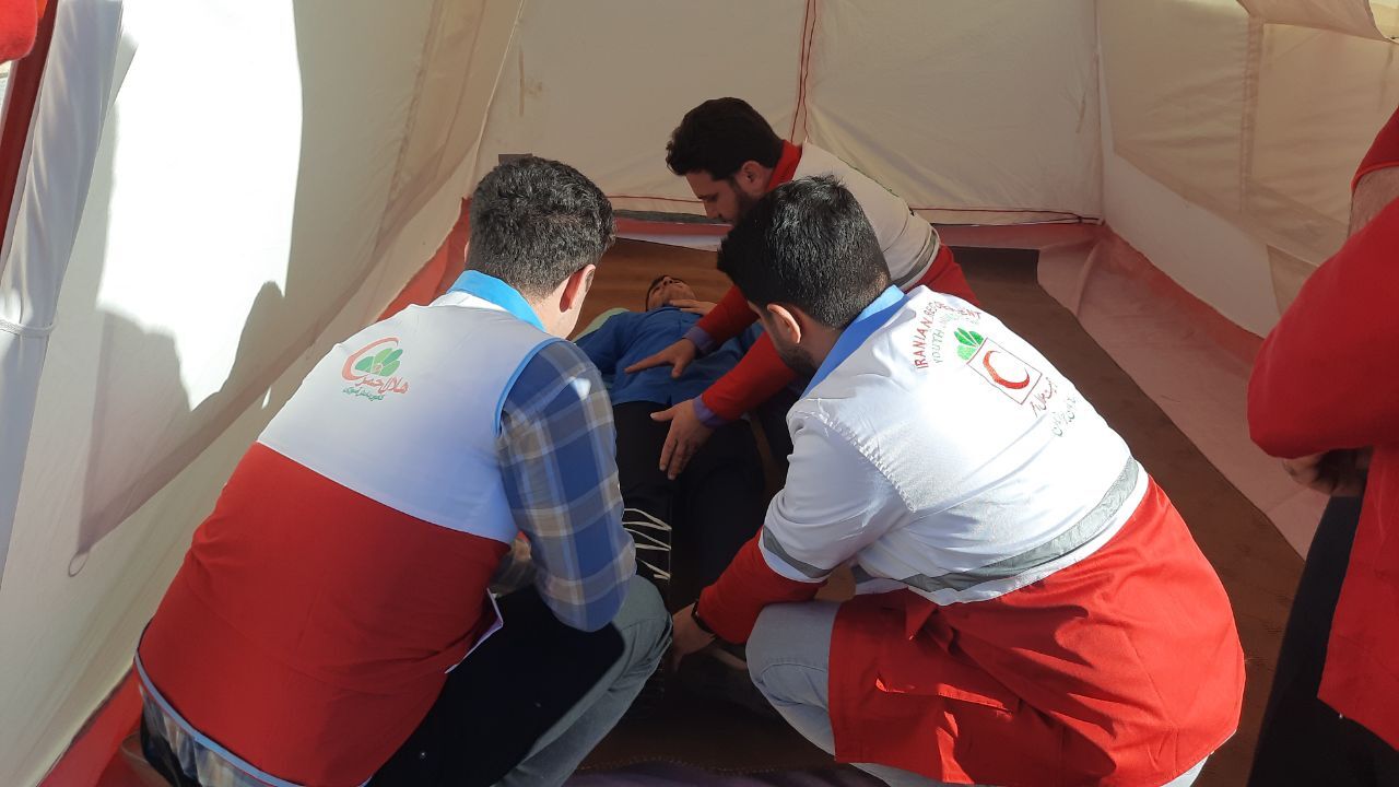 تمرین مهارت مقابله با زلزله وبلایای طبیعی درمدارس گیلان تمرین مهارت مقابله با زلزله وبلایای طبیعی درمدارس گیلان