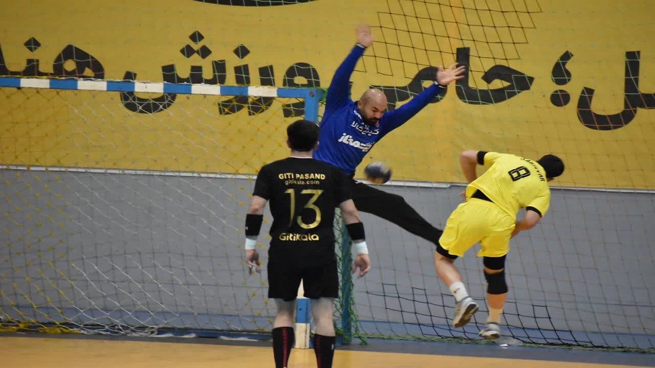 ۲ پیروزی و ۲ باخت سهم اصفهانیها ۲ پیروزی و ۲ باخت سهم اصفهانیها