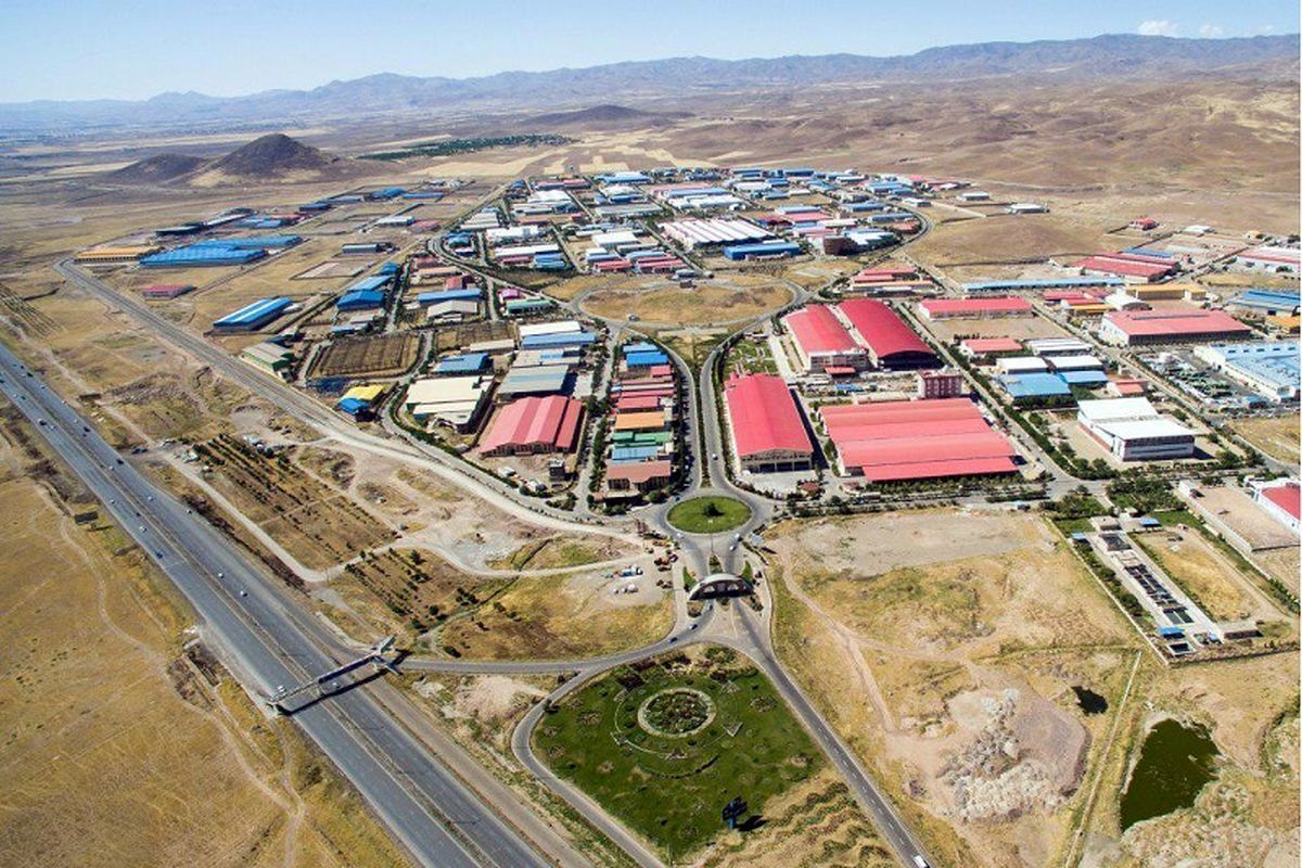 احداث ۸۸۹ طرح صنعتی در آذربایجان غربی احداث ۸۸۹ طرح صنعتی در آذربایجان غربی