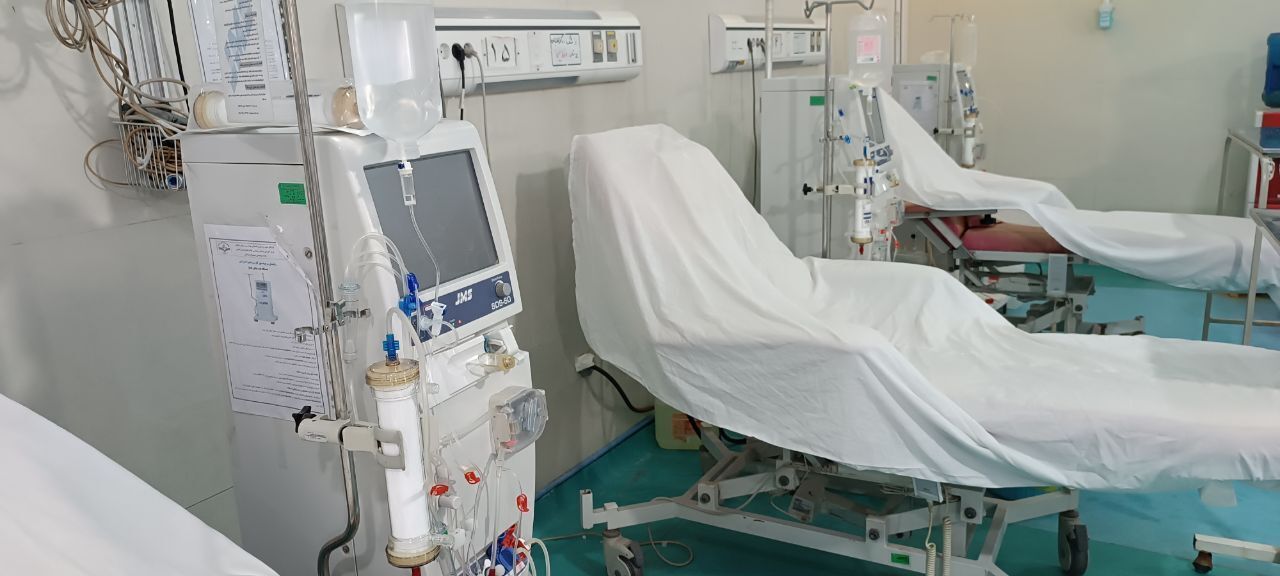 اهدای ۳۲ تخت به دانشگاه علوم پزشکی زاهدان