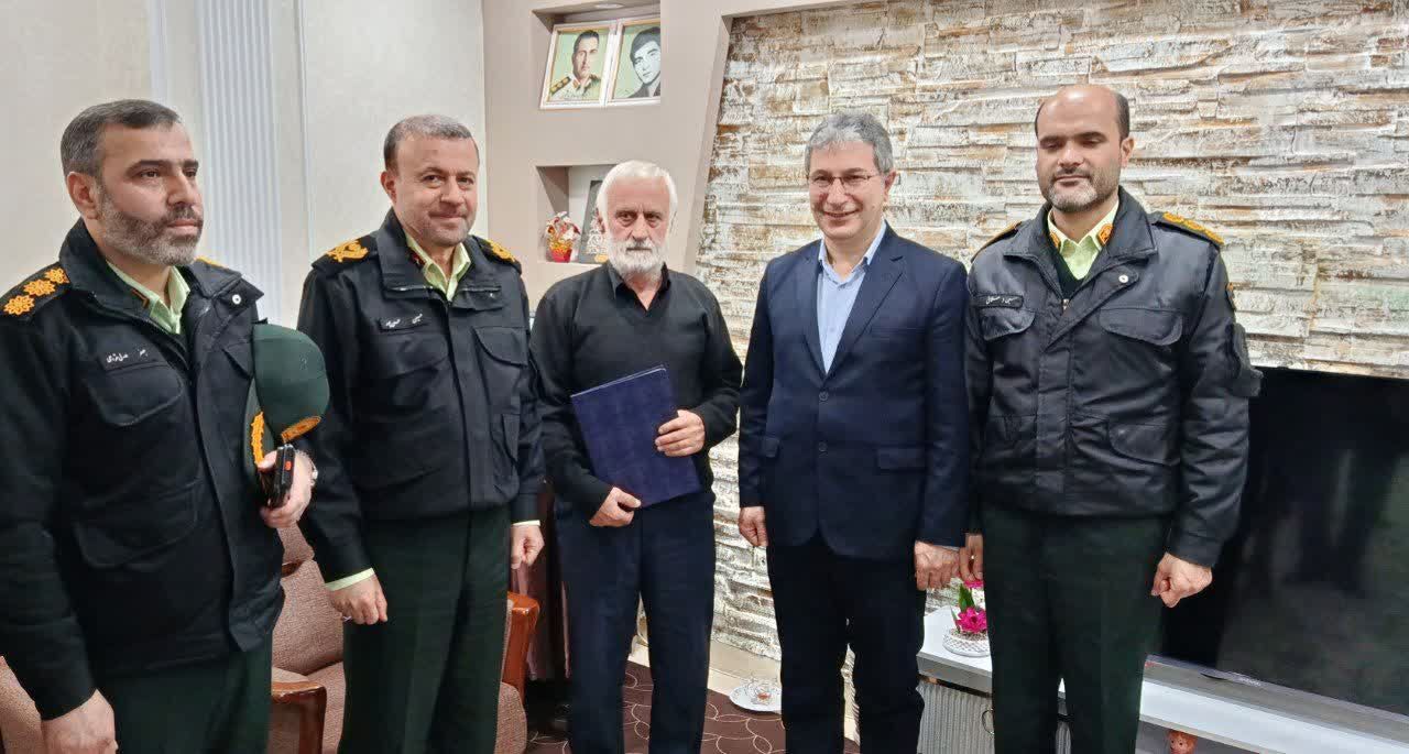 دیدار با خانواده شهید هادی صادق پشتیری در صومعه سرا