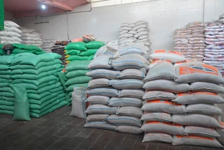 کشف انبار حبوبات قاچاق در اشتهارد