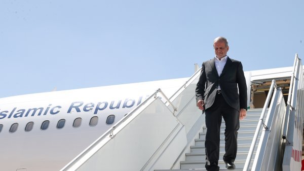 رئیس جمهور وارد باکو شد