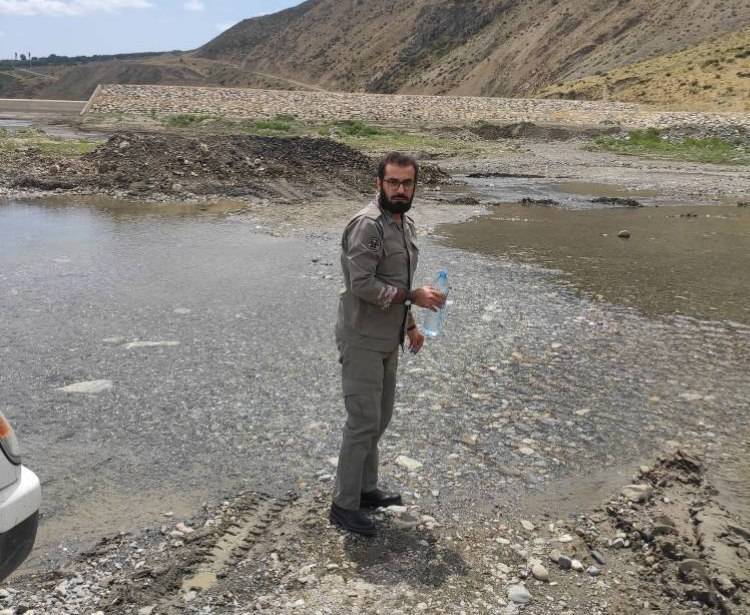نمونه‌برداری و پایش منظم منابع آبی پیرانشهر